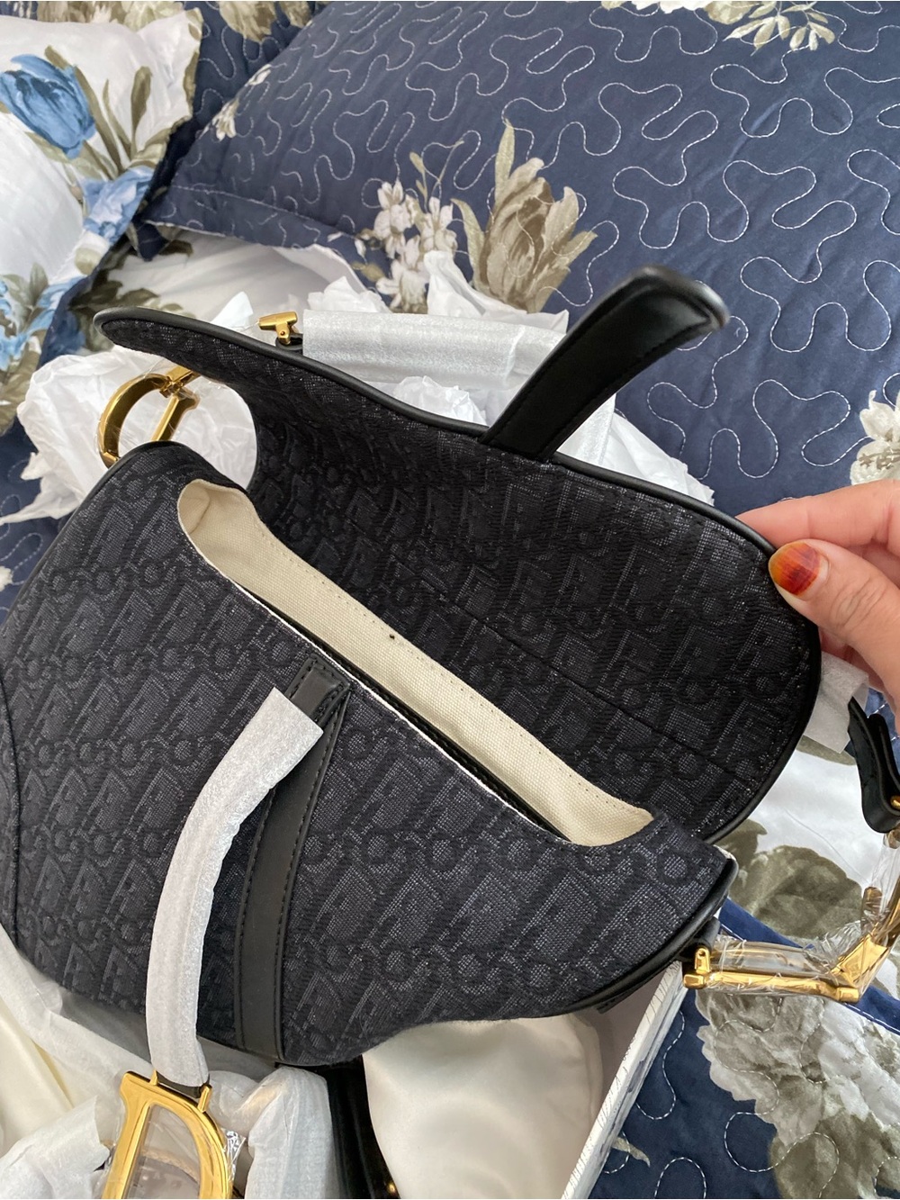 Luxury Black Saddle Bag - Designer Inspired - Picture 6 of 10
